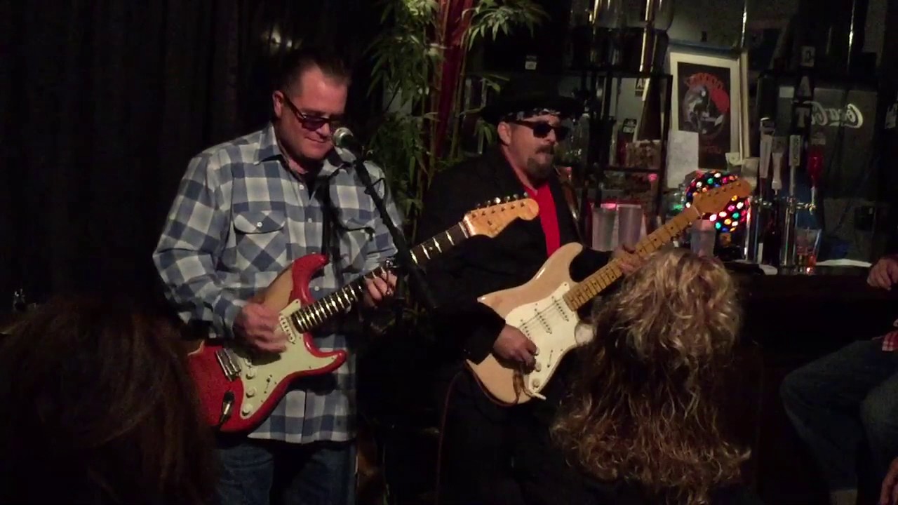The 44's. Johnny Main and Kid Ramos Guitars. March 2017.