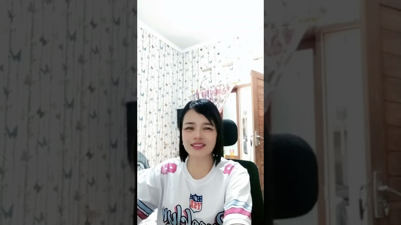 ADA SESEORANG YG INGIN SEGERA BERKOMUNIKASI DENGANMU