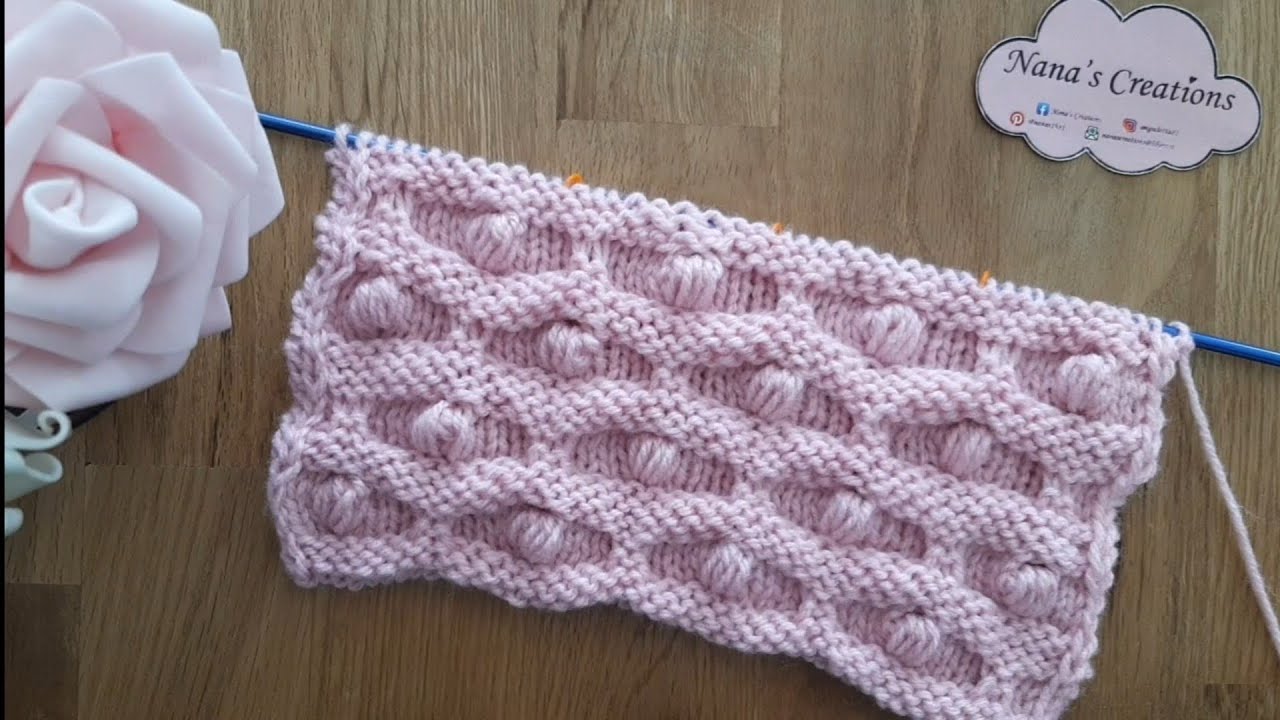Motivo nocciole e onde ai ferri n°678/ Knitted bobble and wave pattern / Patrón de ondas dos agujas