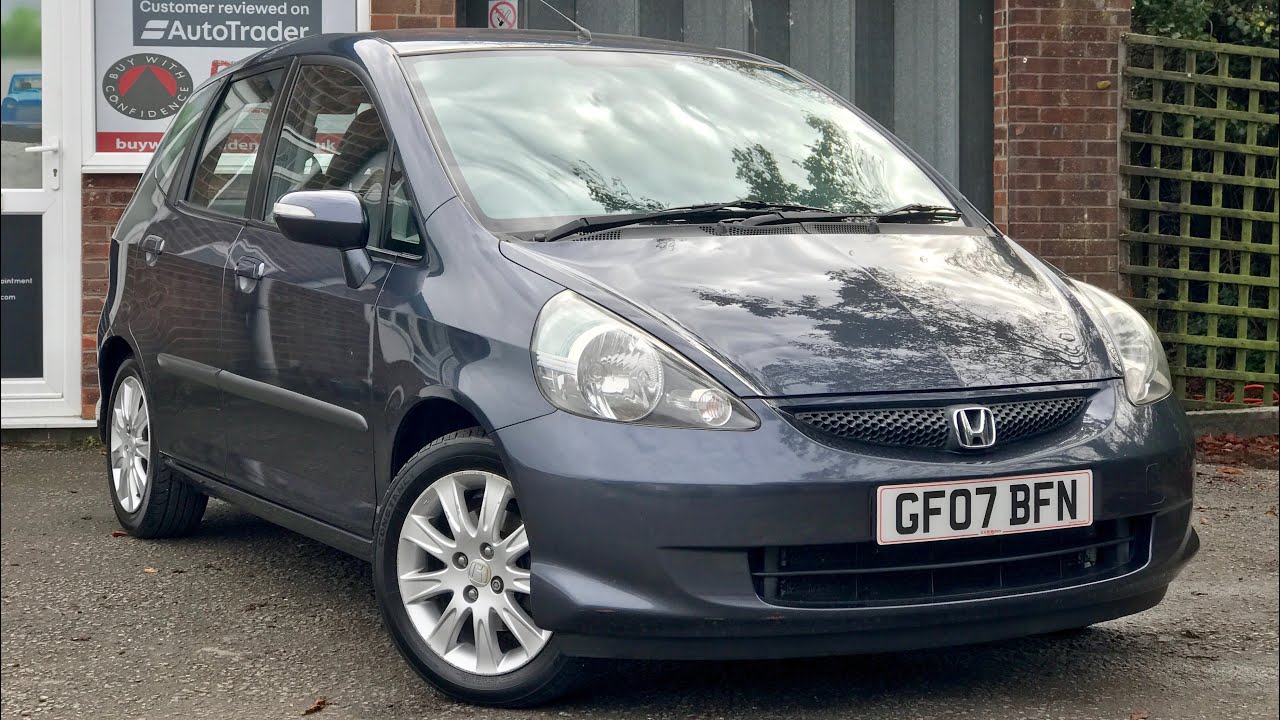 Used Honda Jazz 1.4 CVT Automatic Review For Sale in New Milton, Hampshire visa Small Cars Direct