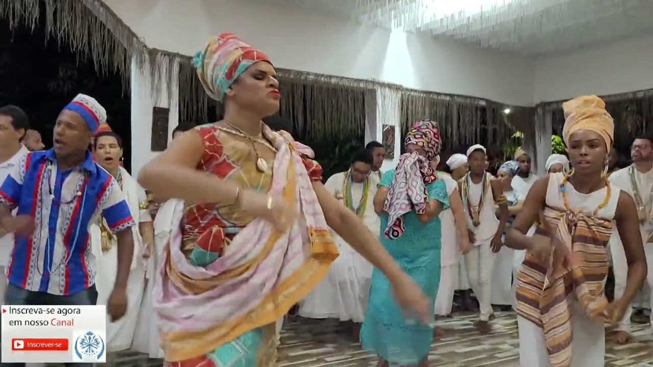 Candomblé  - Rum de Oxumaré - Amadocy de 7 Yawôs no Ofà Oluá Ibú