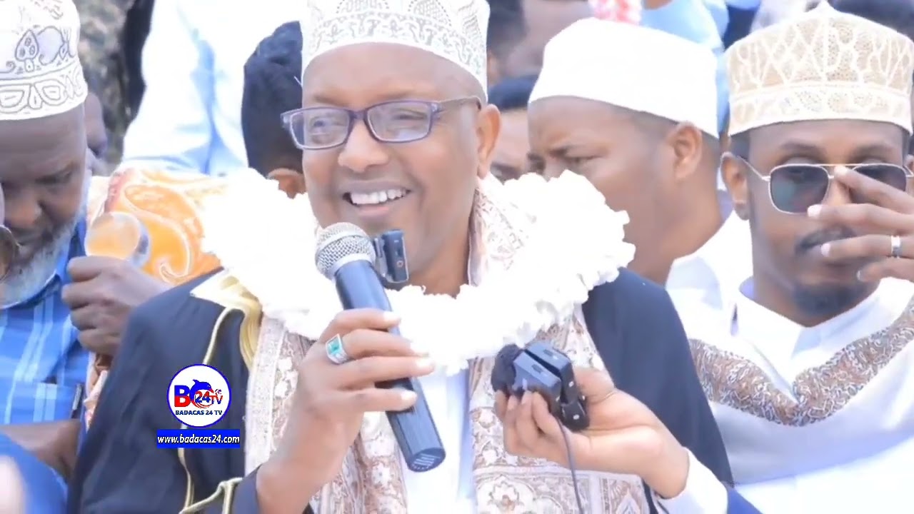 Ugaaska Samaroon oo la hadlay Bulshadiisa