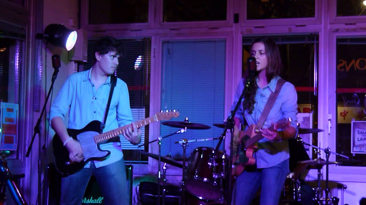 Laura Cox - Cowboys and Beer (Live at MJC Noisiel)