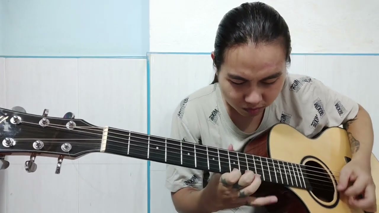 ဥဒ္ဒိစ္စအလွန် ( Guitar Cover ) #စိုင်းထီးဆိုင်