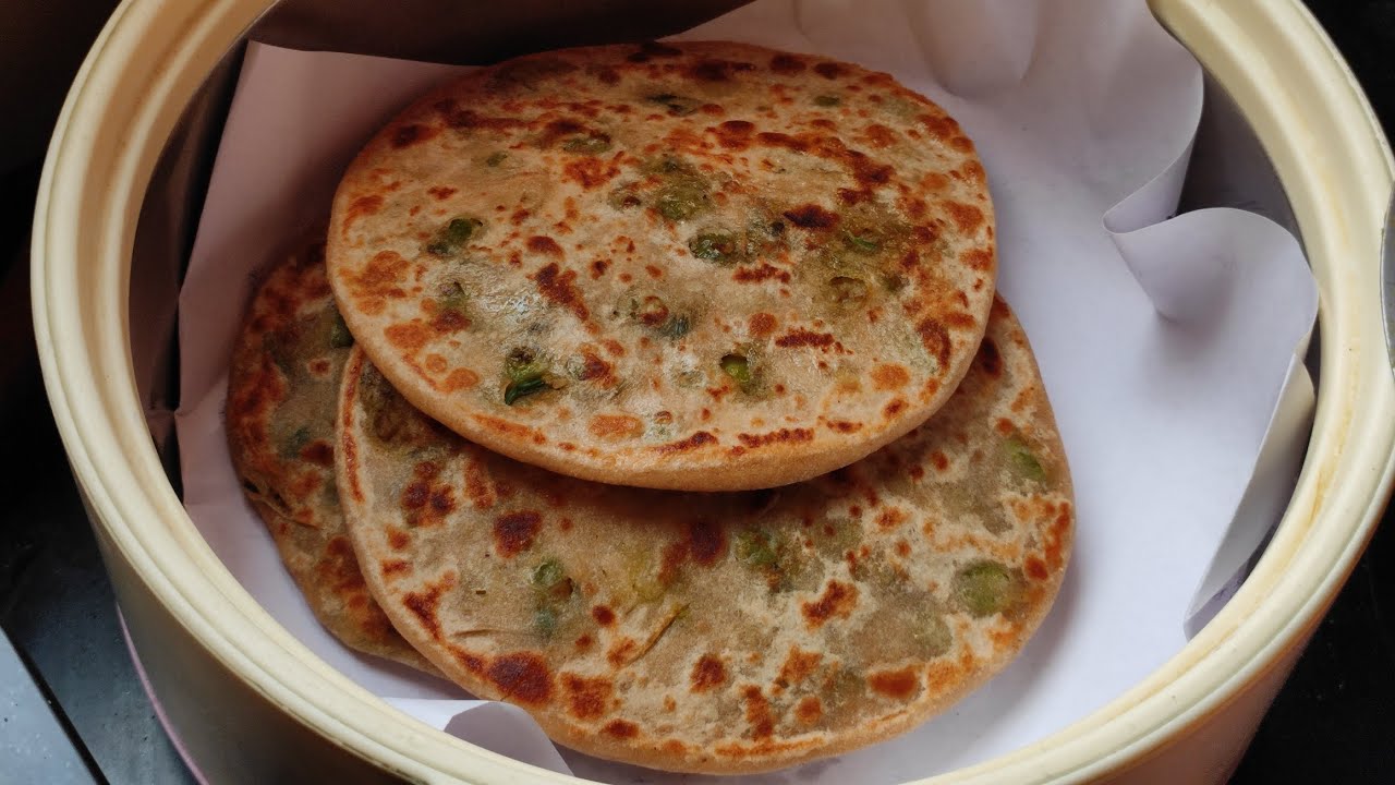 🌿🥔 Matar Paratha Recipe 😍 | Soft, Fluffy & Full of Desi Swag 🫓💚 | Winter Special Comfort Food ❄️✨