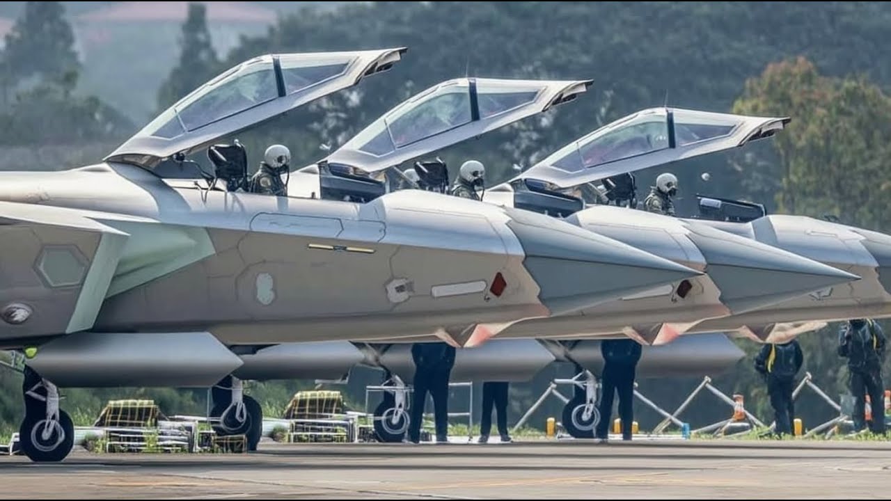 J-20S Why China&rsquo;s New Stealth Fighter Is a Threat to the F-22 and F-35