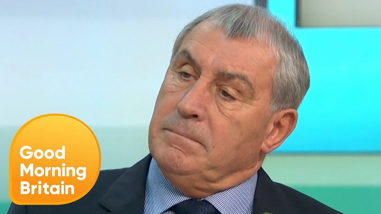 Peter Shilton Slams Wayne Rooney's England Cap | Good Morning Britain