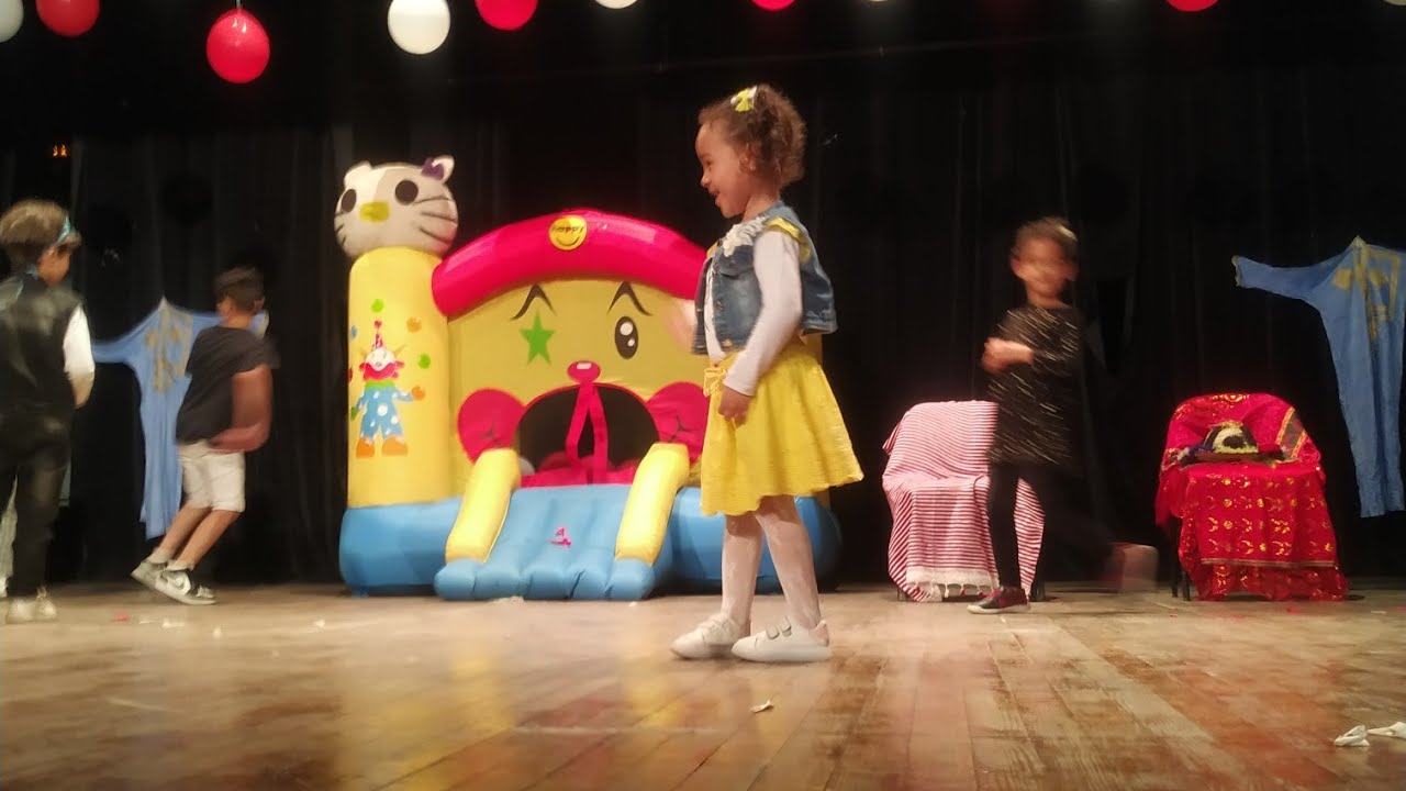 مسرح عين سبع نهار زوين بزااف لموت تع ضحك
