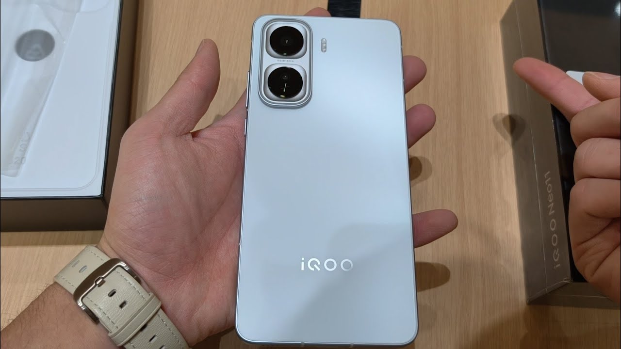 iQOO NEO 11 5G Unboxing 😍 | Hands-On Look at Every Finish!