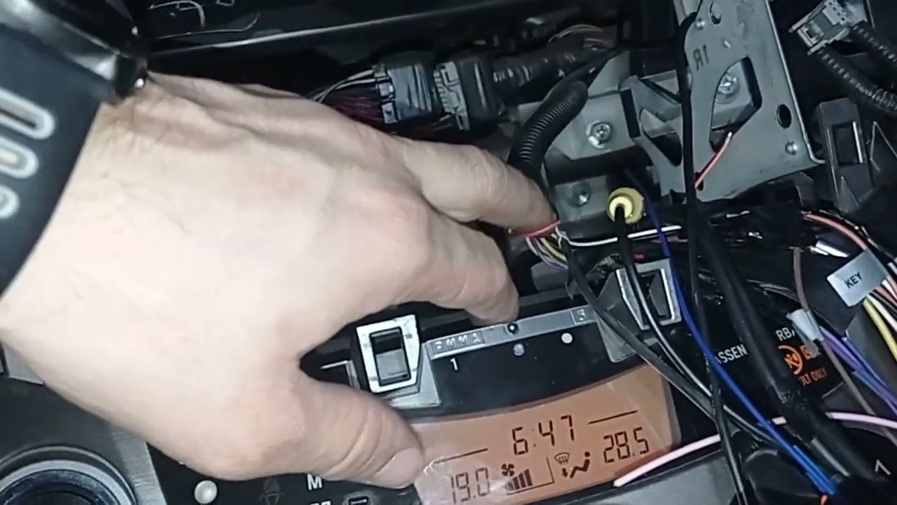 Toyota RAV 4 2007 подключение рулевых кнопок.