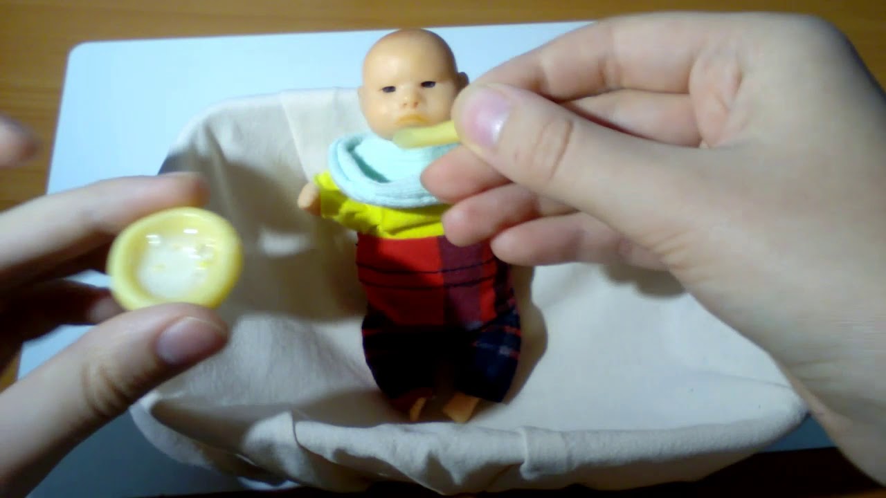 Кормление мини реборнов.