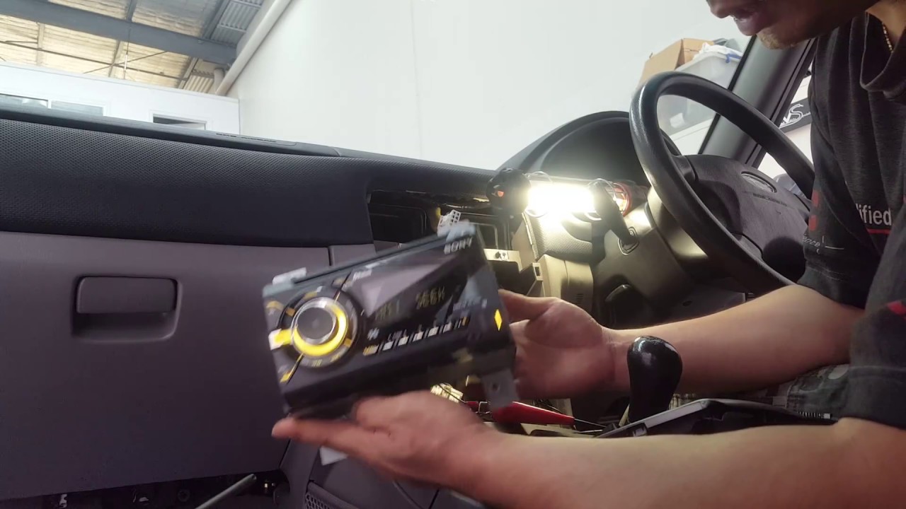 how to removed and install after market head unit into a Subaru forester 2002