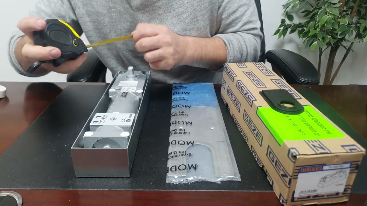 מחזיר דלת רצפתי הידראולי גזה TS 550NV GEZE