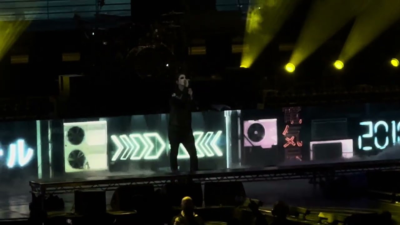 Motionless In White - City Lights live in Cardiff