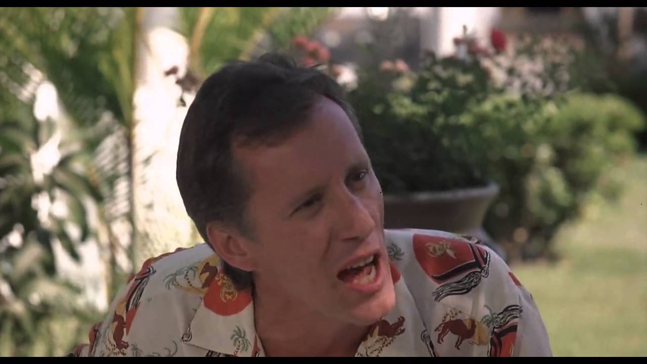 Hollywood depiction of US journalist arguing with US military / intelligence