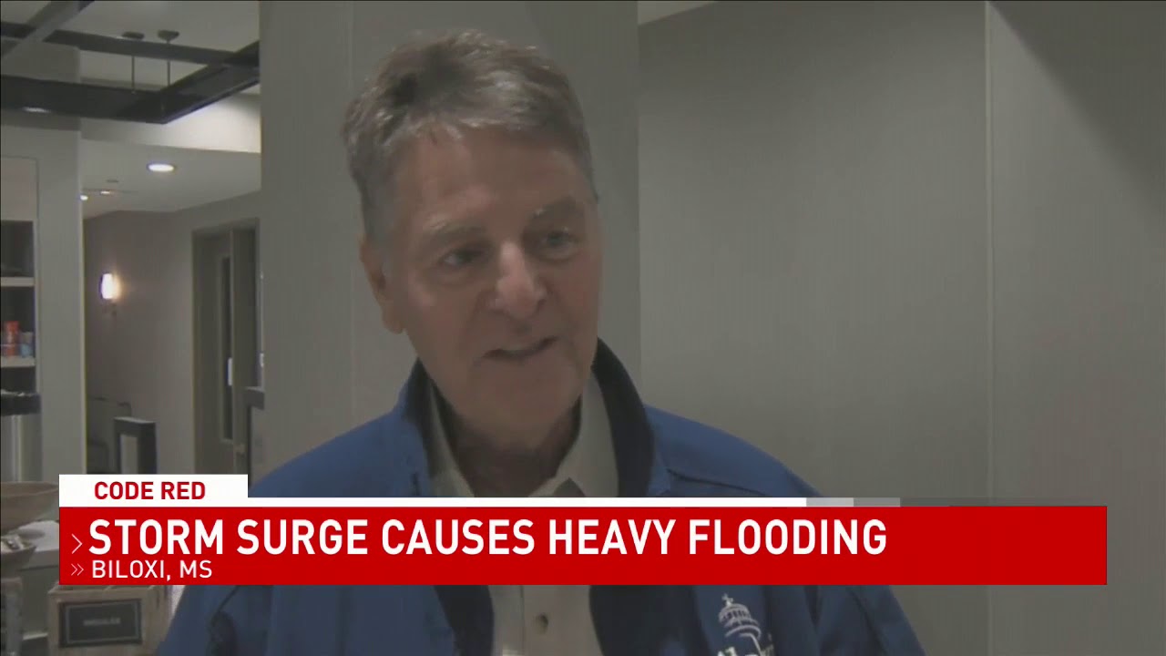 Biloxi locals weather dangerous conditions, flooding caused by Tropical Storm Cristobal -NBC 15 WPMI