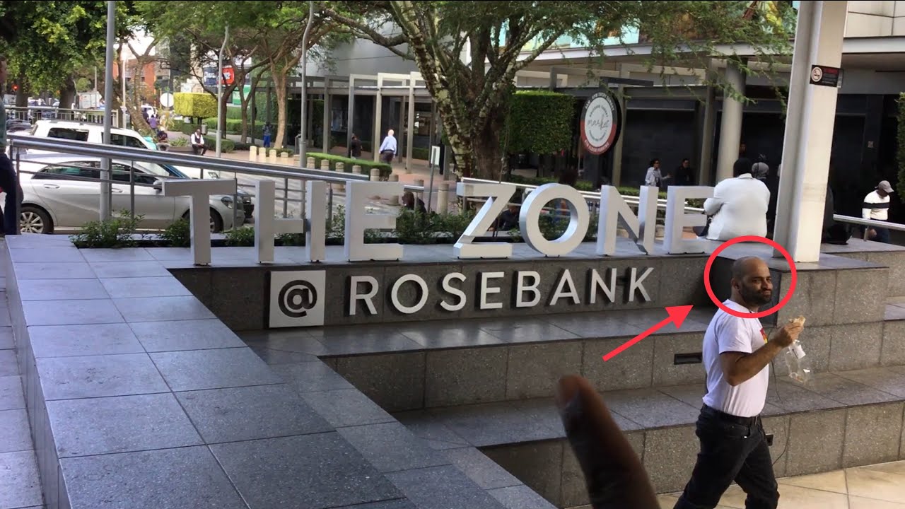 FUI EXPULSO DO ROSEBANK MALL [Johannesburg]
