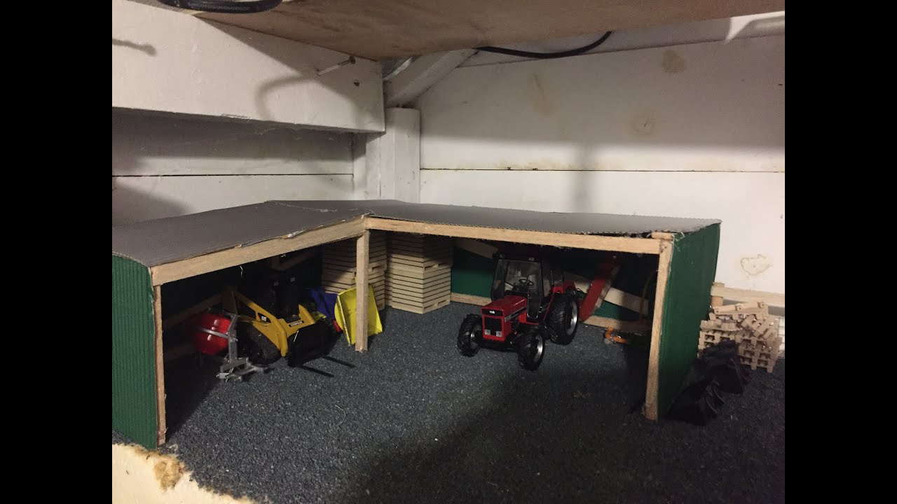 Building a 1:32 model farm barn