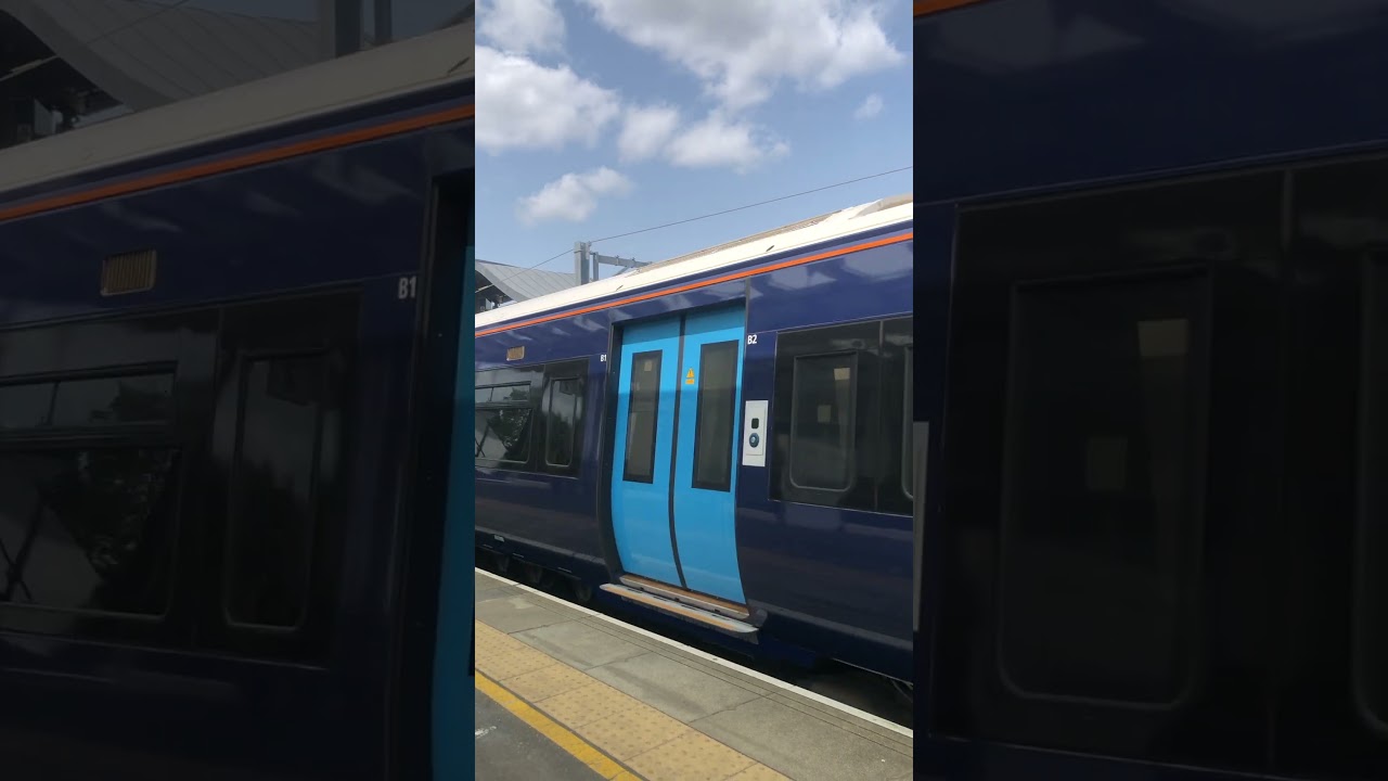 Blue class 376 leaving Abbey Wood
