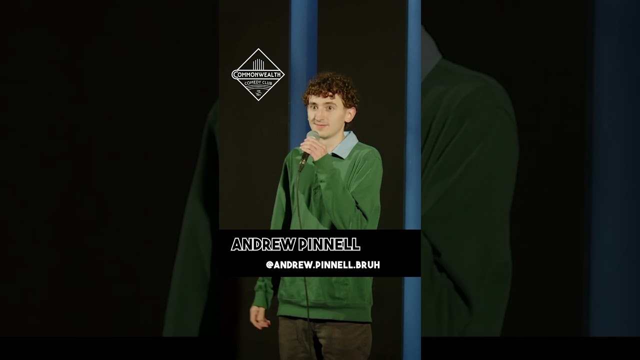 Comedian Andrew Pinnell catches a Set of the Week at our Open Mic!! 