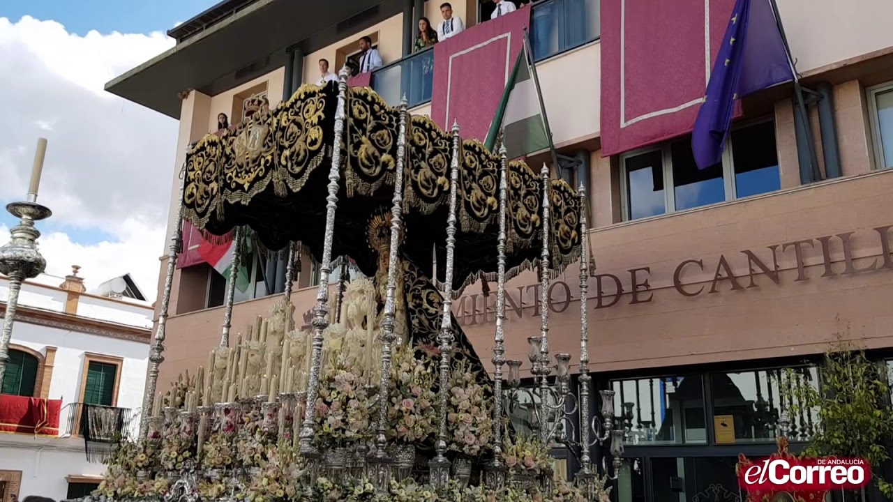 Cantillana se entrega a la Virgen de la Soledad