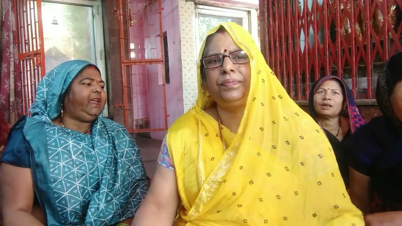 राम धुन राम धुन लागी मेरे मन में सखियां साजन लगीहै घर घर में