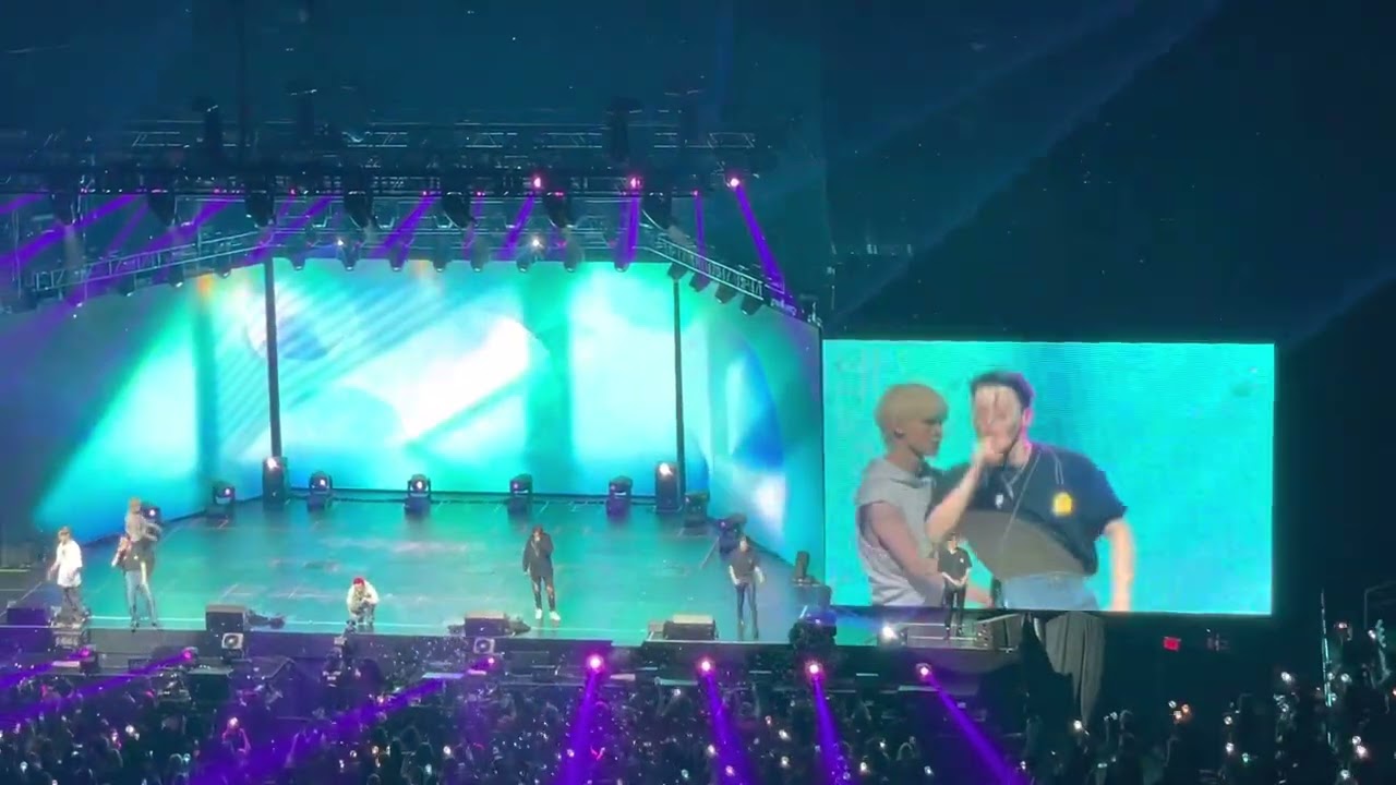 220118 ATEEZ in Chicago-Eternal Sunshine
