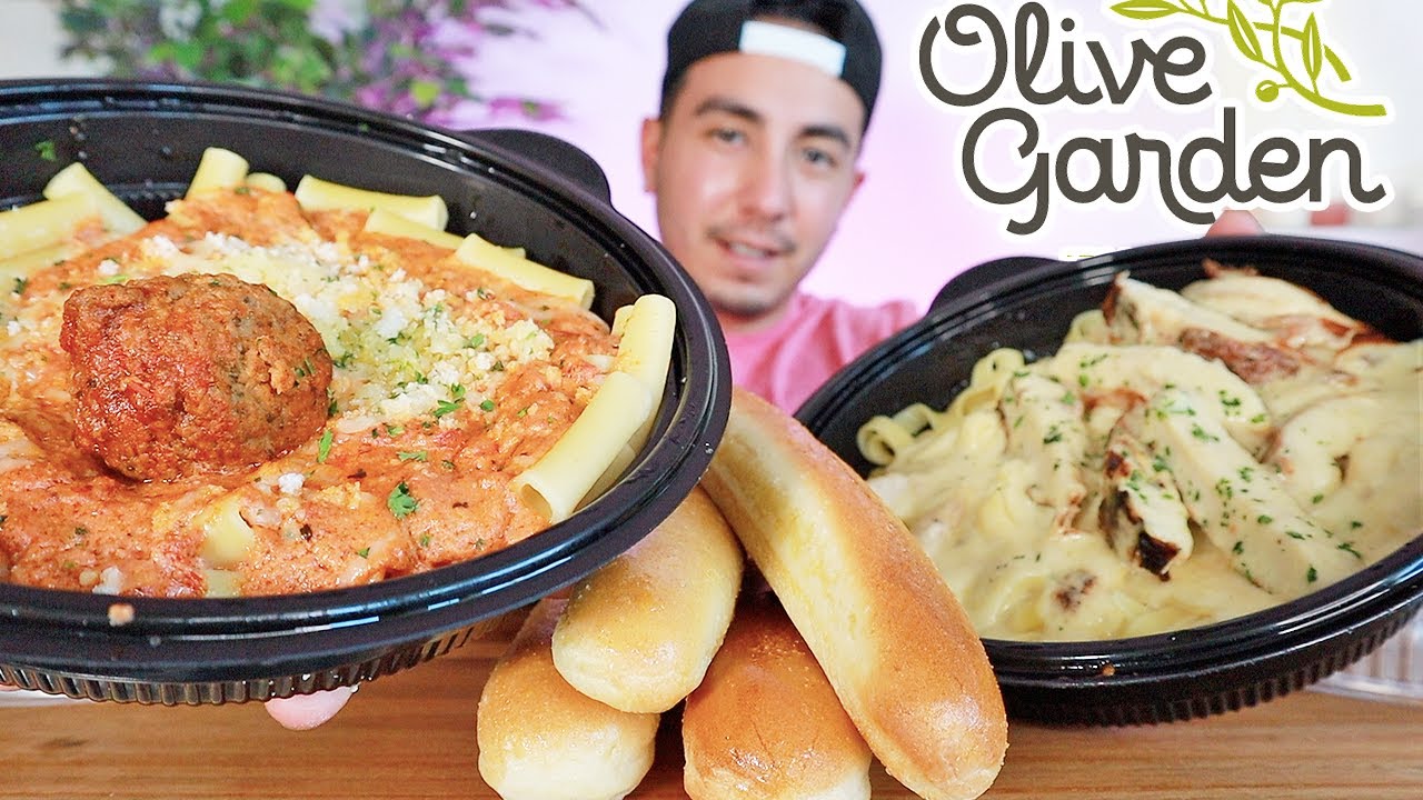REAL EATING OLIVE GARDEN | FIVE CHEESE ZITI AL FORNO + CHICKEN ALFREDO + BREADSTICKS | MUKBANG