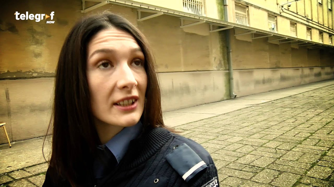 Lepotica čuvar u ženskom zatvoru / Beauty in prison, she is a guard