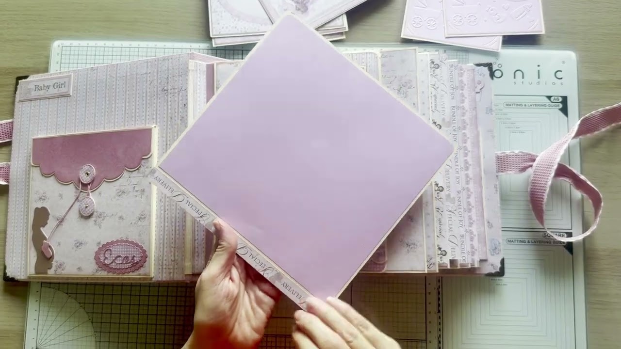 Álbum Scrap de Bebé para Diana con la colección 