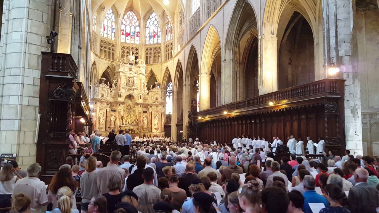 Peuple de prêtres - Cathédrale St Etienne à Toulouse