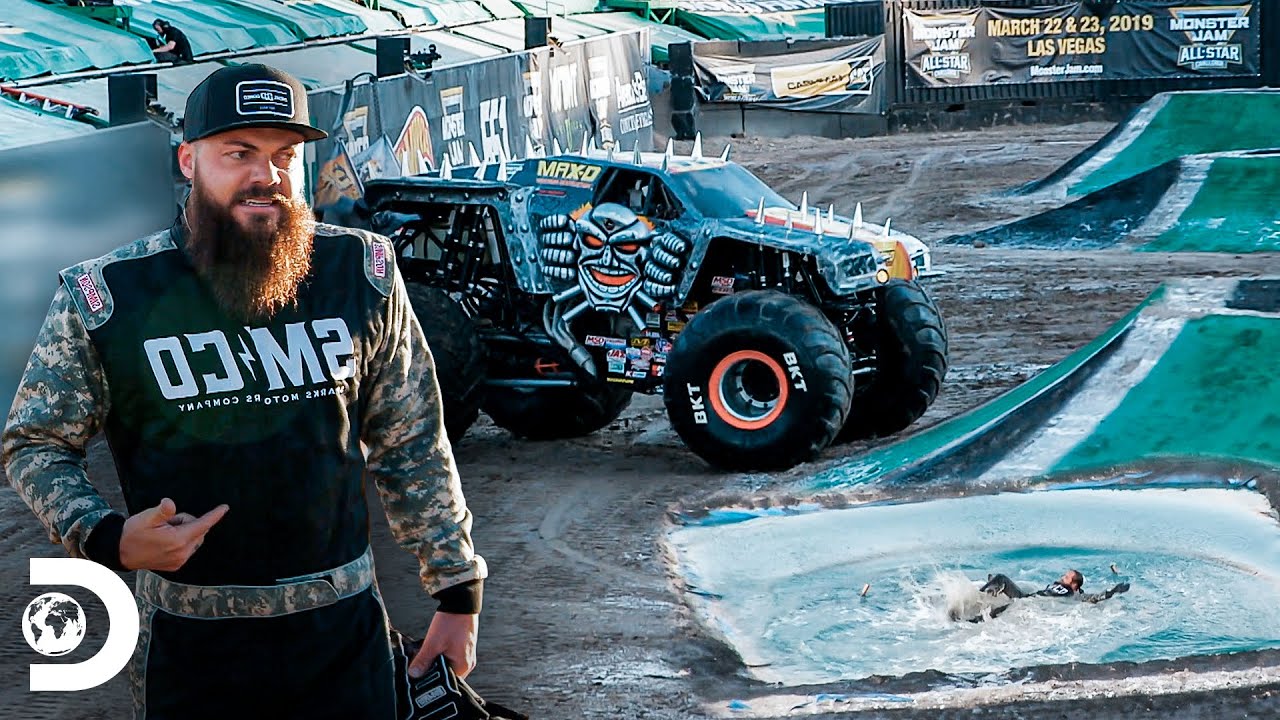 Todos terminan mojados en el Monster Jam de Las Vegas | Diesel Dave | Discovery Latinoamérica