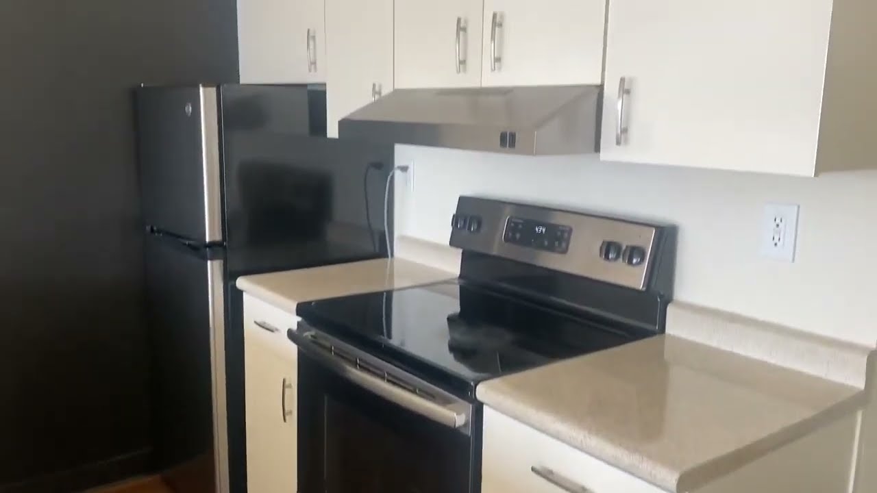 AVA Nob Hill Apt 840-918 2BD/2BA (914 sqft)