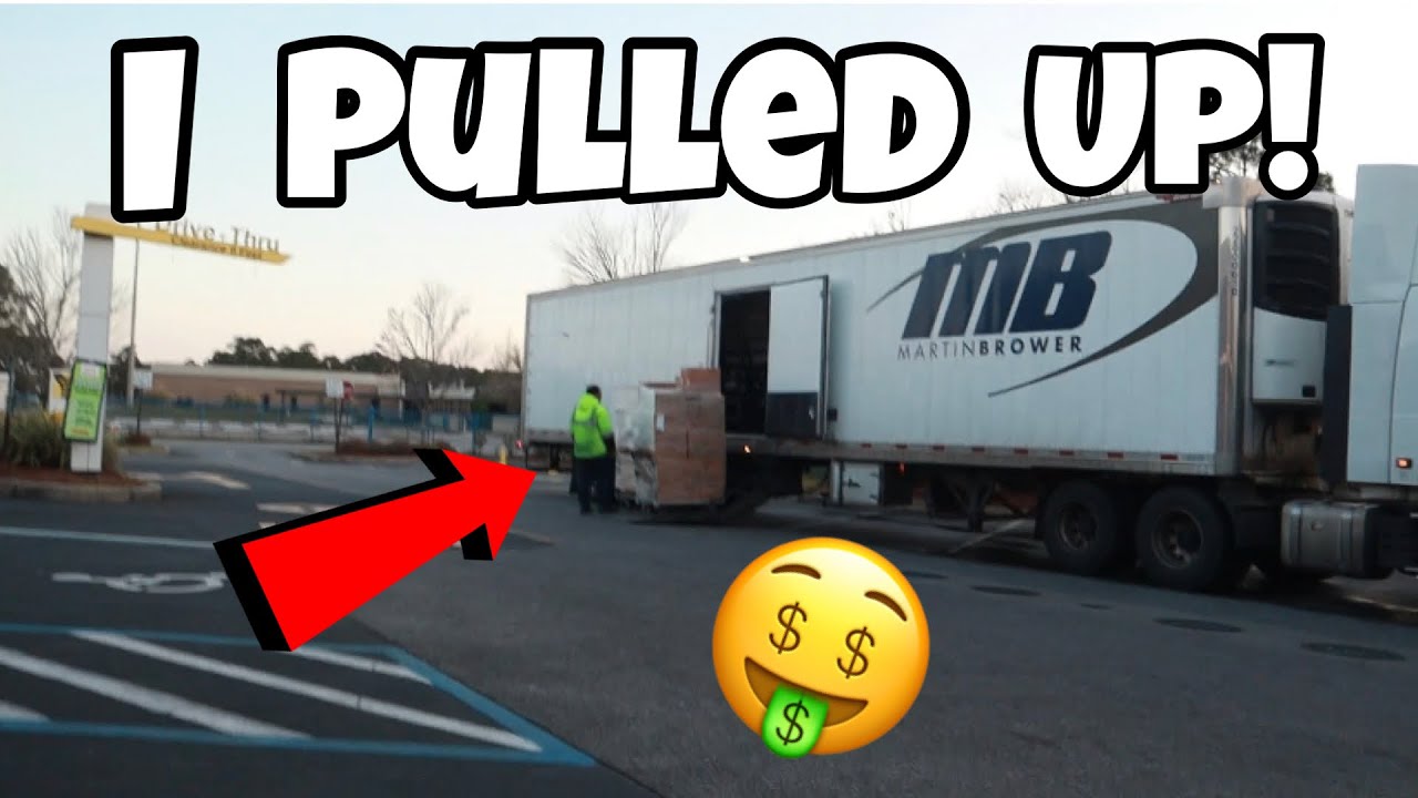 I pulled up on a Martin Brower driver and he shared a ton of information! #trucking #delivery