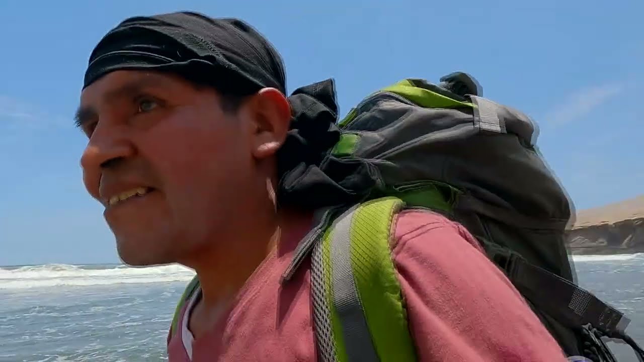 DON ADRIÁN, El UNICO HABITANTE que vive solo  Frente al Mar...