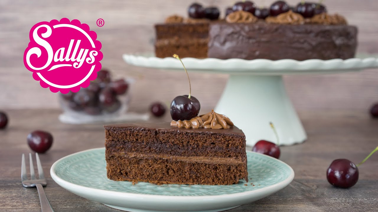 Schokoladen-Nougat-Torte mit Kirschen / Sonntagstorte / Sallys Welt
