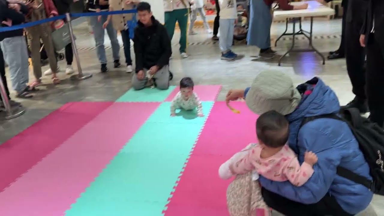 20260110 小新爬行比賽