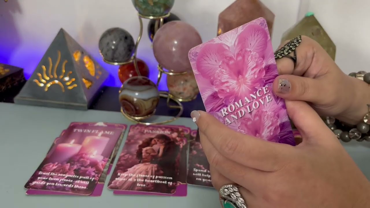 OMG! SOULMATE MO SYA MAHAL KA NIYA PERO 💖🦋 ALAMIN 🌟 | Love Message | Divine Tarot 888