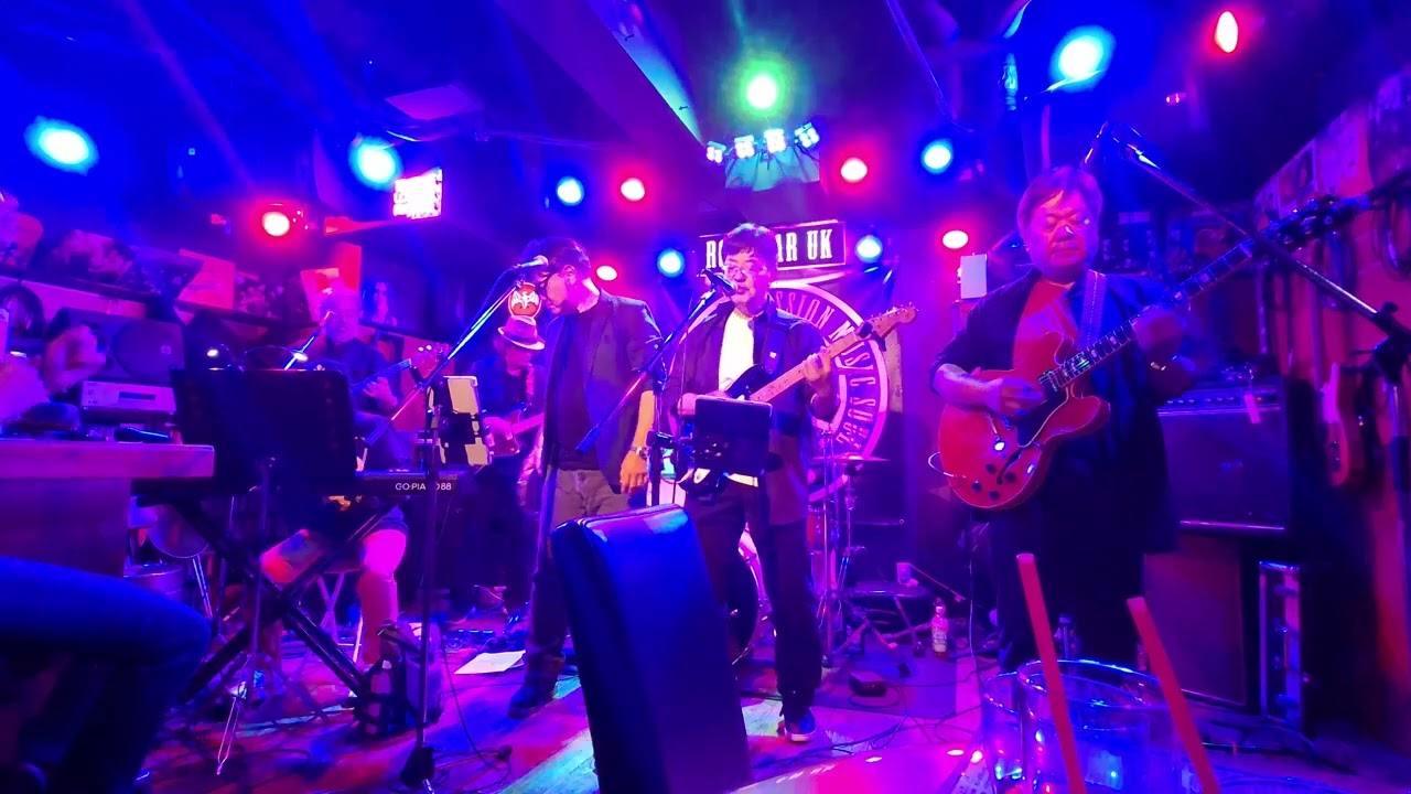 Listen To The Music COVER 20251018 at ROCK BAR UK