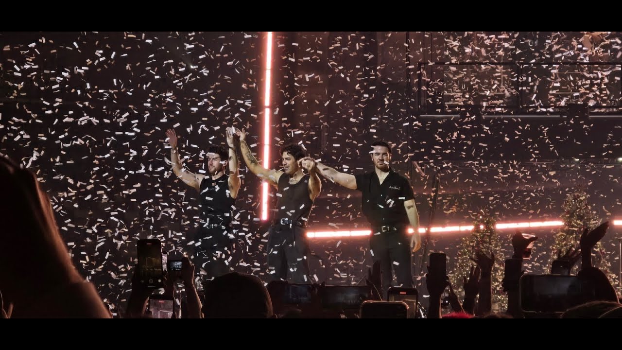 Jonas Brothers: JONAS20 Greetings From Your Hometown (Year 3000)