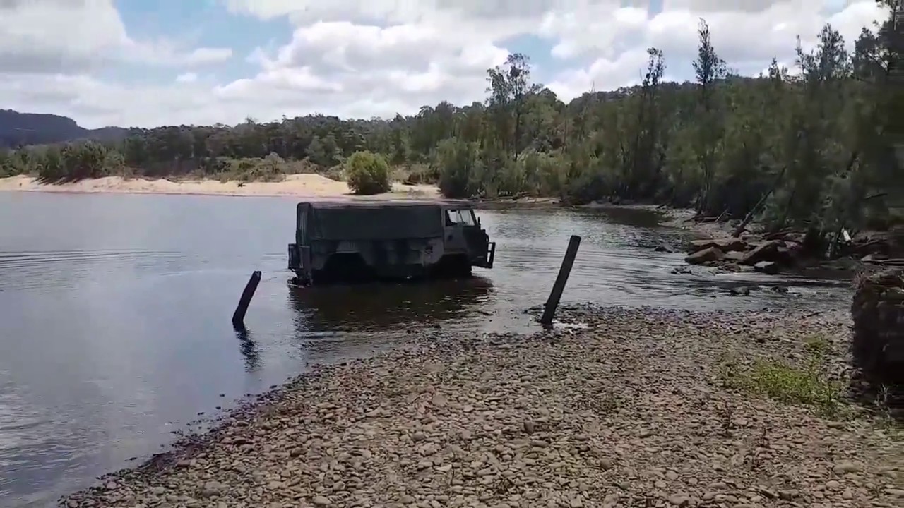 Land Rover FC101 and Stage One V8
