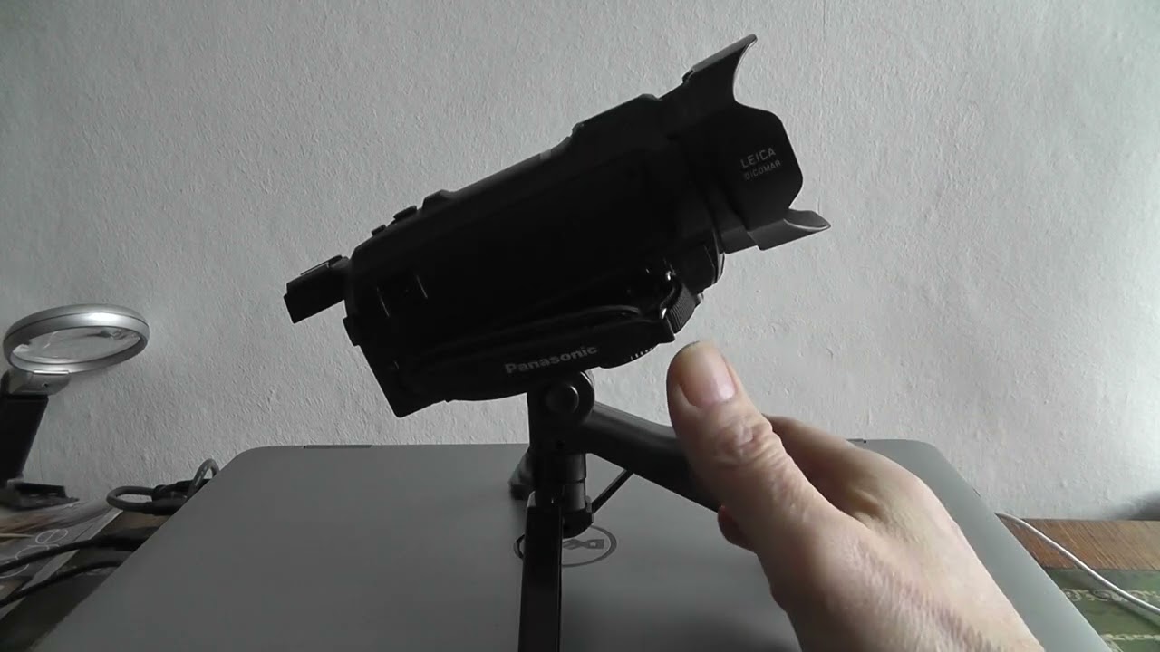 Panasonic HC-VX870 camcorder. 4k. with tripod vlogger selfie. video camera..