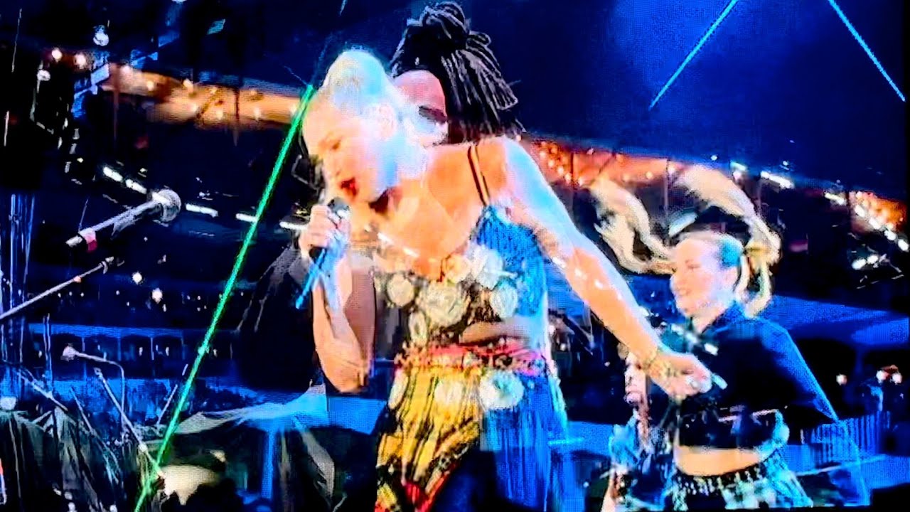 Gwen Stefani - It’s My Life live in Phoenix, AZ - 2/1/2025