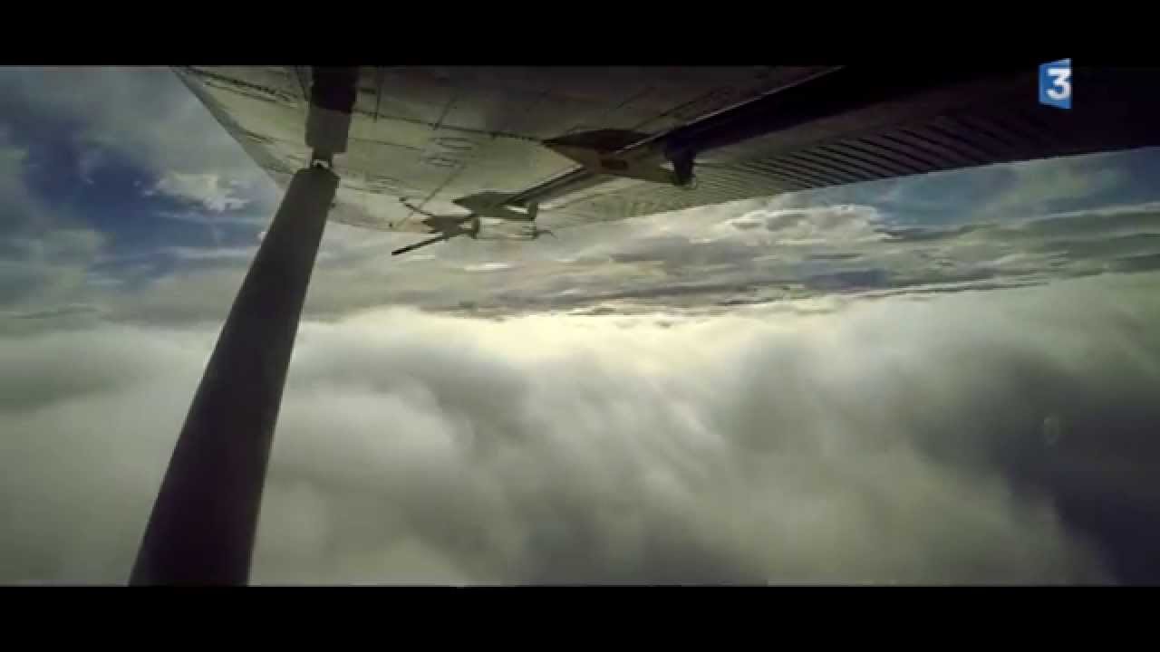 Un film vertigineux sur l'école de parachutisme de Corbas (69)