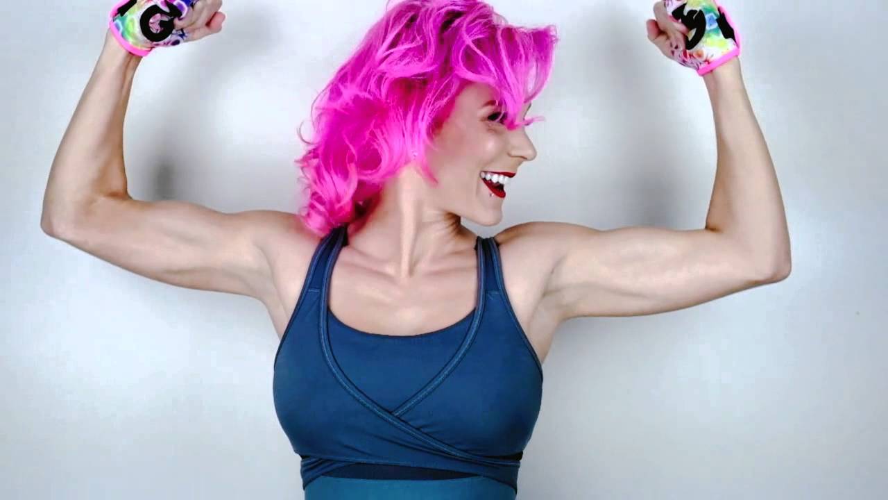Chelsea Patricia flexin in her G-Loves Women's Best Workout Gloves!