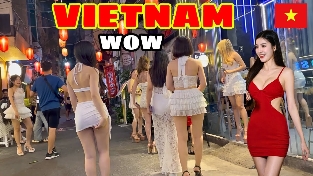 Exploring Vietnam's Nightlife: Ho Chi Minh City - Street Scenes After Dark.