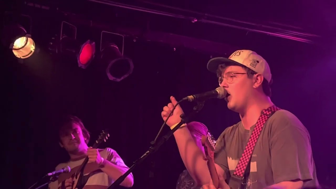 snow ellet- to some i&rsquo;m genius @ beat kitchen, chicago, il 8/25
