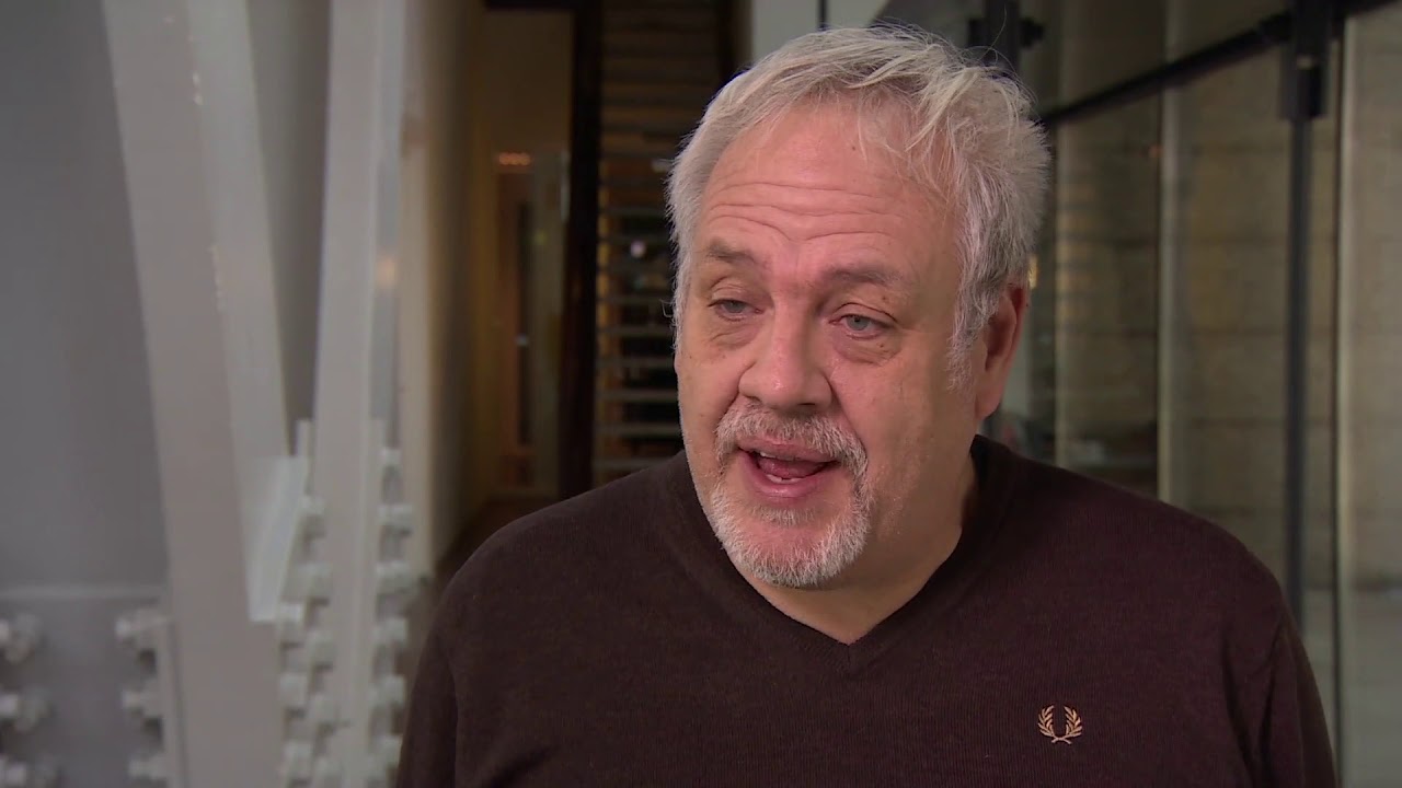 Gitarist Cok van Vuuren vertelt over zijn herinneringen aan Deelder