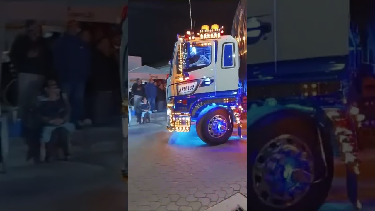 Camiones y luces #trailers #hino500 #conductores #conductor