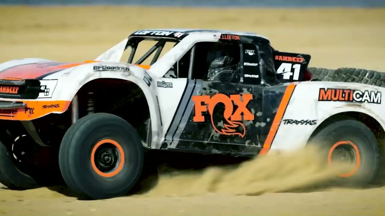 TRAXXAS UDR - THE GREATEST BASHER
